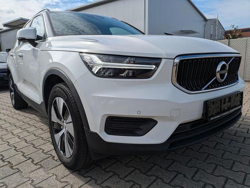 Weiß Gebraucht 2018 Volvo XC40 SUV | 22.400 € (Fairer Preis) - Bild 1/4