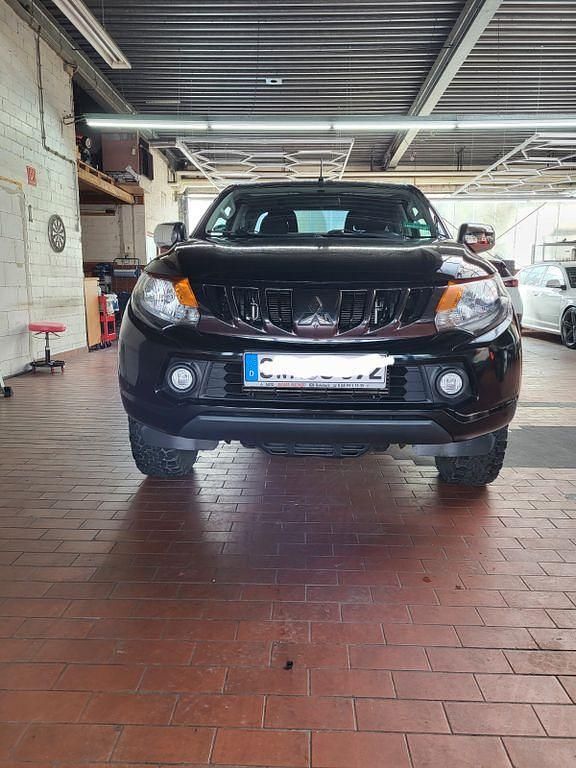 Schwarz Gebraucht 2018 Mitsubishi L200 Abholung | 23.600 € (Fairer Preis) - Bild 1/4