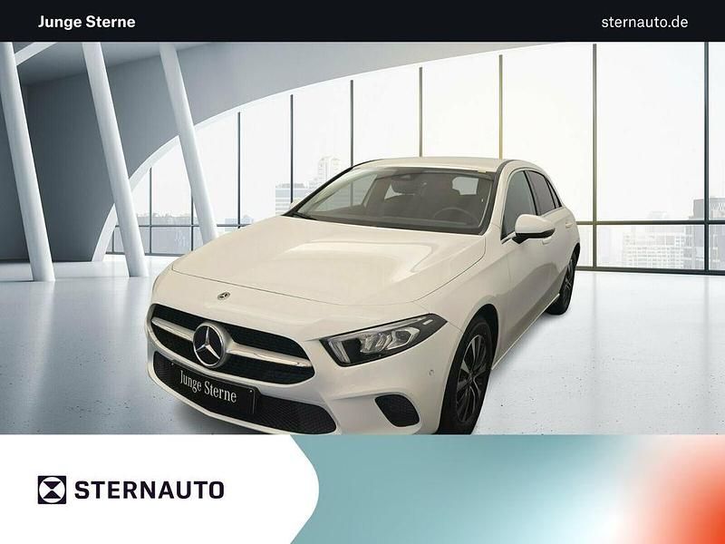 Unilack polarweiß Gebraucht 2022 Mercedes A200 Progressive Limousine | 27.280 € (Fairer Preis) - Bild 1/4
