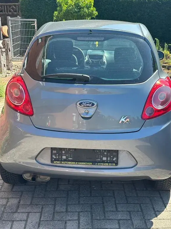 Gebraucht Ford Ka Titanium 69 PS (50 kW) 2010 Grau Kleinwagen