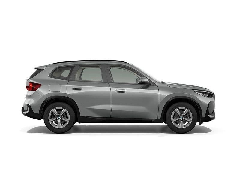 Neu BMW X1 156 PS (114 kW) 2025 Blau SUV