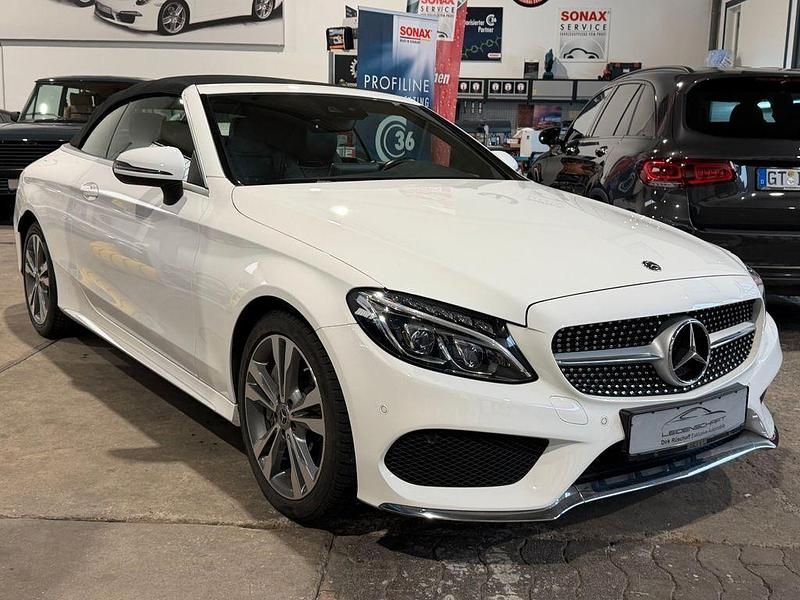 Gebraucht Mercedes C400 333 PS (244 kW) 2018 Polarweiss Cabrio