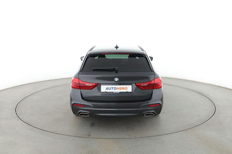 Gebraucht BMW 520 M Sport 190 PS (139 kW) 2018 Grau Kombi