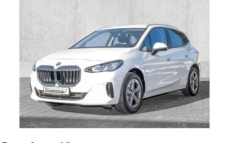 Weiß Gebraucht 2022 BMW 218 Sport Line Kombi | 21.495 € (Guter Preis) - Bild 1/4