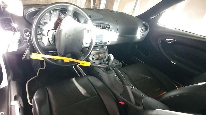 Gebraucht Porsche 996 300 PS (220 kW) 1999 Weiß Cabrio