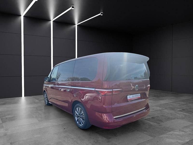 Neu VW Multivan Style 204 PS (150 kW) 2026 Fortanarot metallic Van