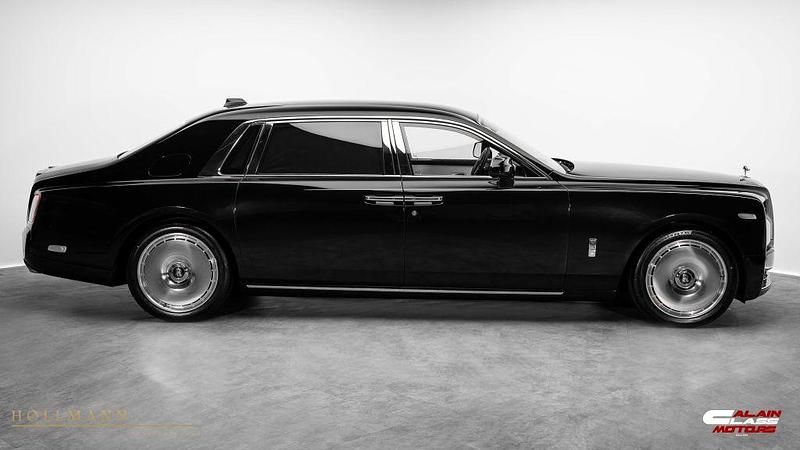 Neu Rolls Royce Phantom 544 PS (400 kW) 2026 Schwarz Limousine