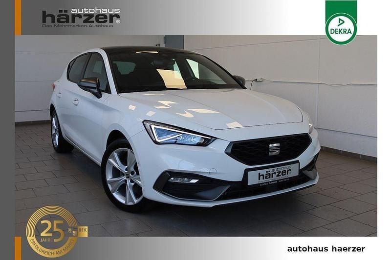 Weiß Gebraucht 2020 Seat Leon FR Limousine | 21.990 € (Etwas zu teuer) - Bild 1/4