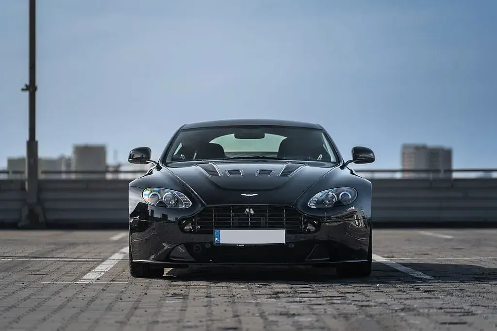 Gebraucht Aston Martin Vantage 517 PS (380 kW) 2011 Schwarz Coupé