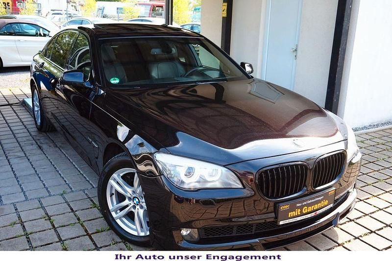 Schwarz Gebraucht 2012 BMW 750L Basis Limousine | 19.850 € (Fairer Preis) - Bild 1/4