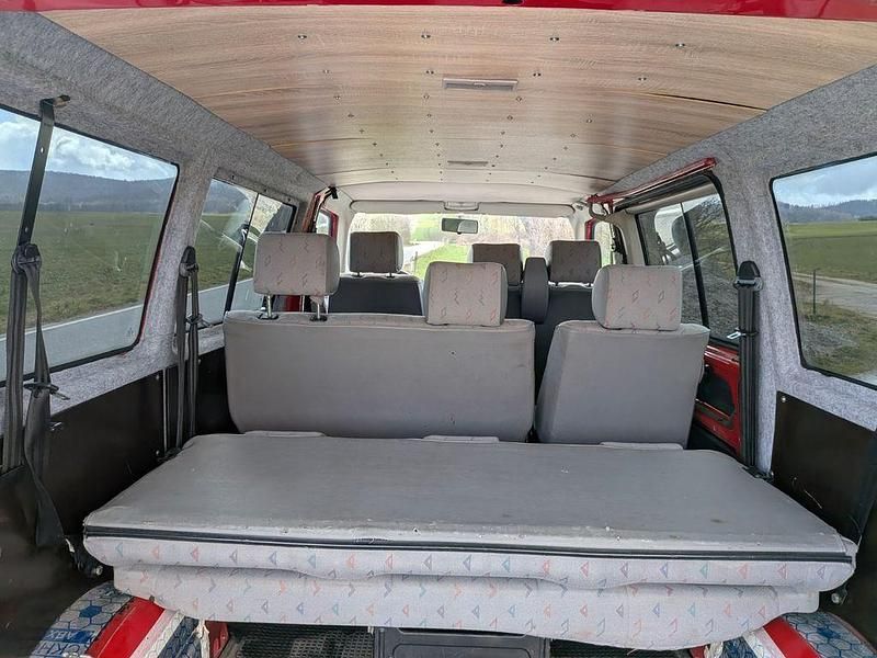 Gebraucht VW Transporter 102 PS (75 kW) 2006 Rot Van