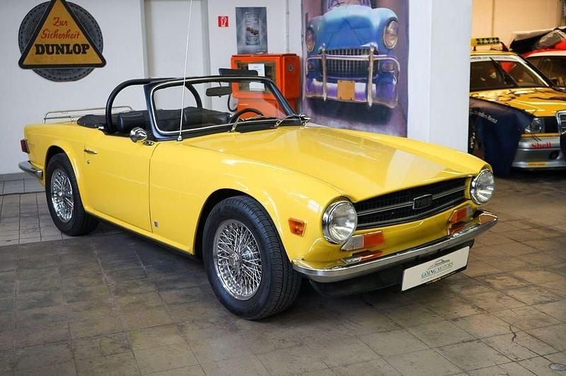 Gelb Gebraucht 1973 Triumph TR6 Cabrio | 26.990 € - Bild 1/4