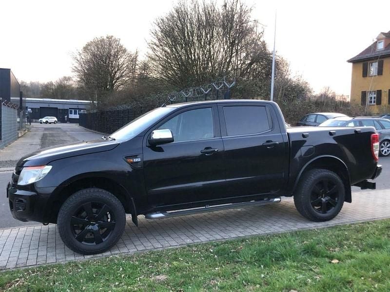 Gebraucht Ford Ranger XLT 150 PS (110 kW) 2012 Schwarz Pickup