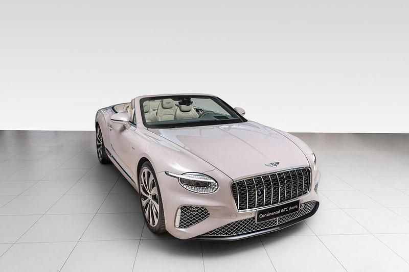 Neu Bentley Continental 680 PS (500 kW) 2025 Beige Cabrio