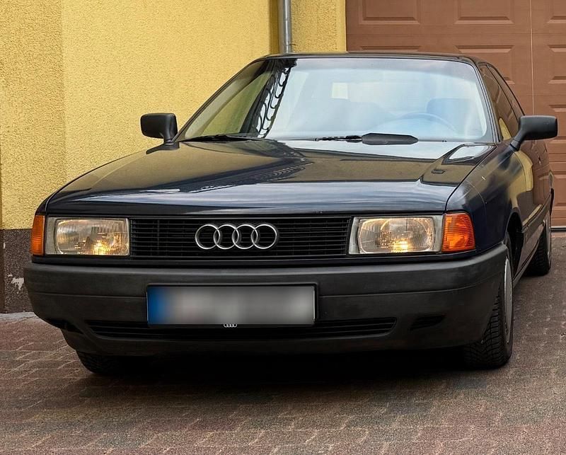 Second-hand Audi 80 90 CP (66 kW) 1989 Albastru Berlinǎ