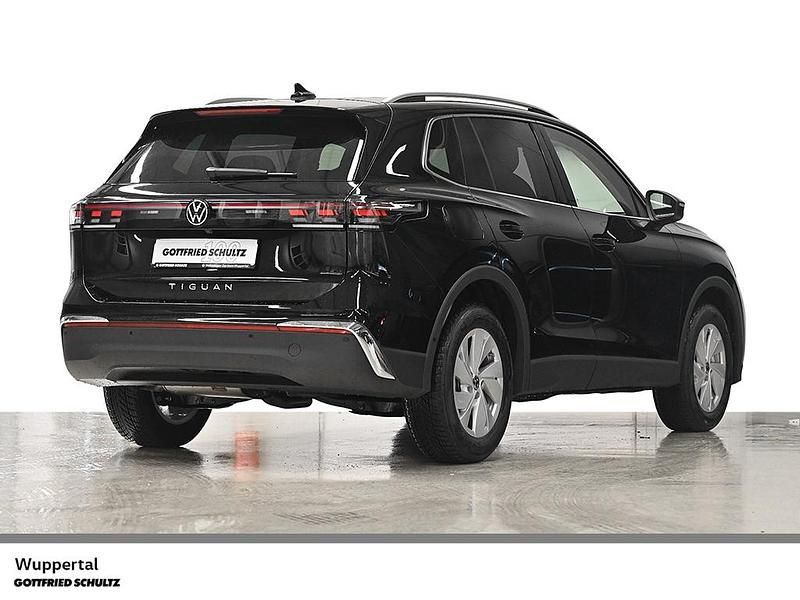 Neu VW Tiguan Elegance 150 PS (110 kW) 2025 Schwarz SUV