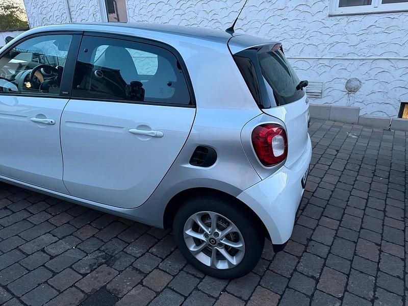 Usata Smart ForFour 71 CV (52 kW) 2017 Utilitaria