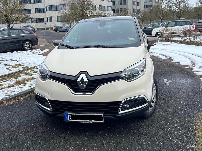 Beige Gebraucht 2016 Renault Captur Elysee SUV | 8.490 € (Guter Preis) - Bild 1/4