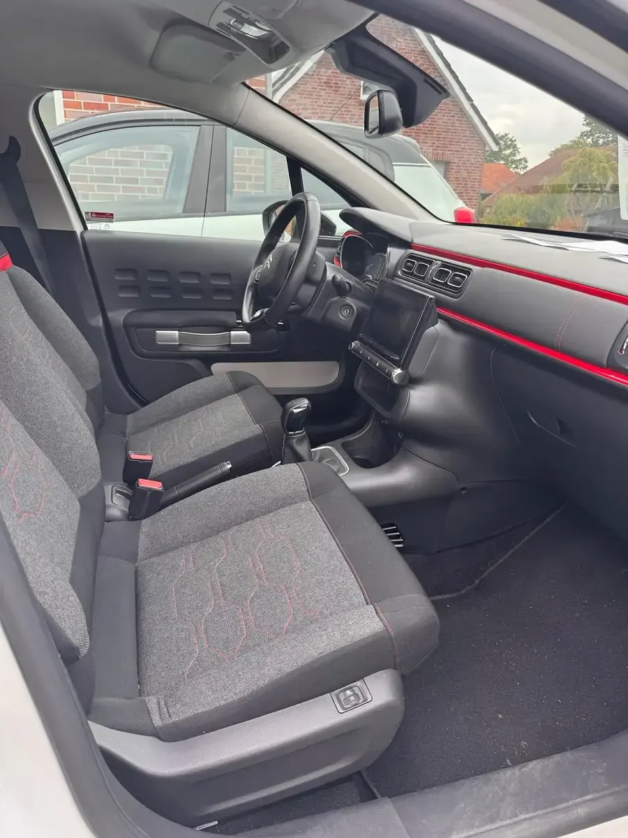 Gebraucht Citroën C3 Feel 82 PS (60 kW) 2018 Weiß Kleinwagen