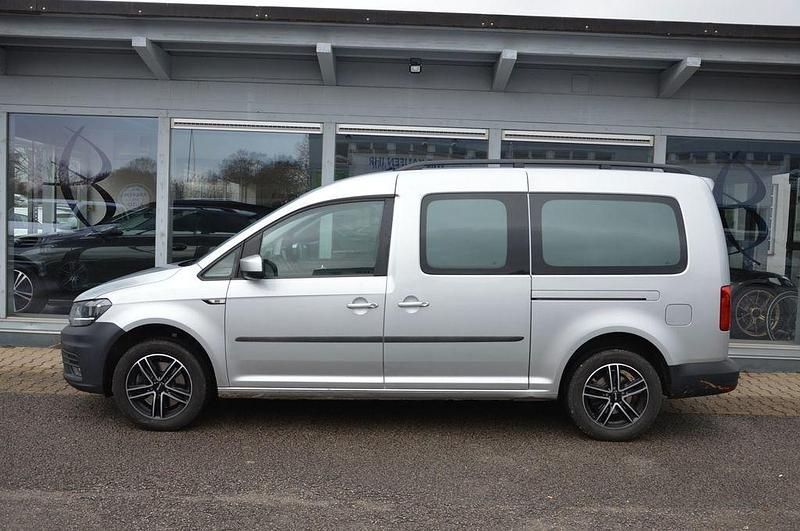 Gebraucht VW Caddy Maxi Trendline 102 PS (75 kW) 2018 Reflexsilber Van / Kleinbus