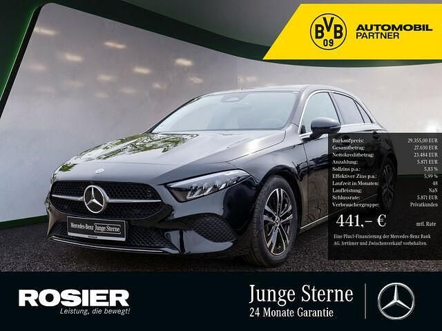 Schwarz / kosmosschwarz Gebraucht 2024 Mercedes A180 Advanced Limousine | 29.355 € (Fairer Preis) - Bild 1/2