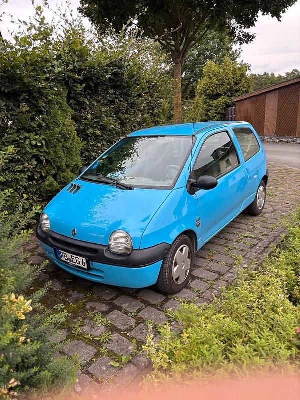 Blau Gebraucht 1998 Renault Twingo Kleinwagen | 3.250 € - Bild 1/4