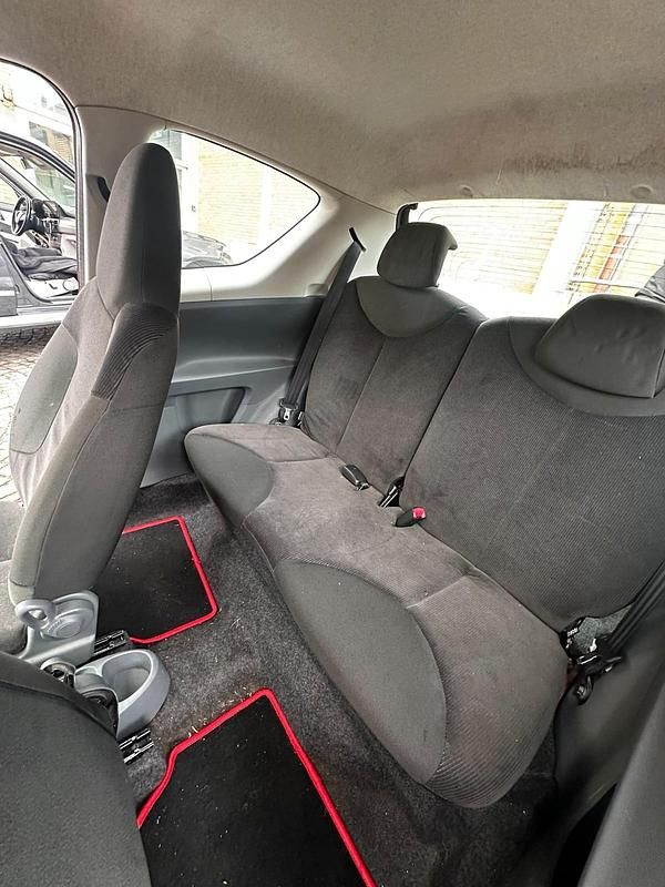 Gebraucht Citroën C1 65 PS (47 kW) 2009 Rot Kleinwagen