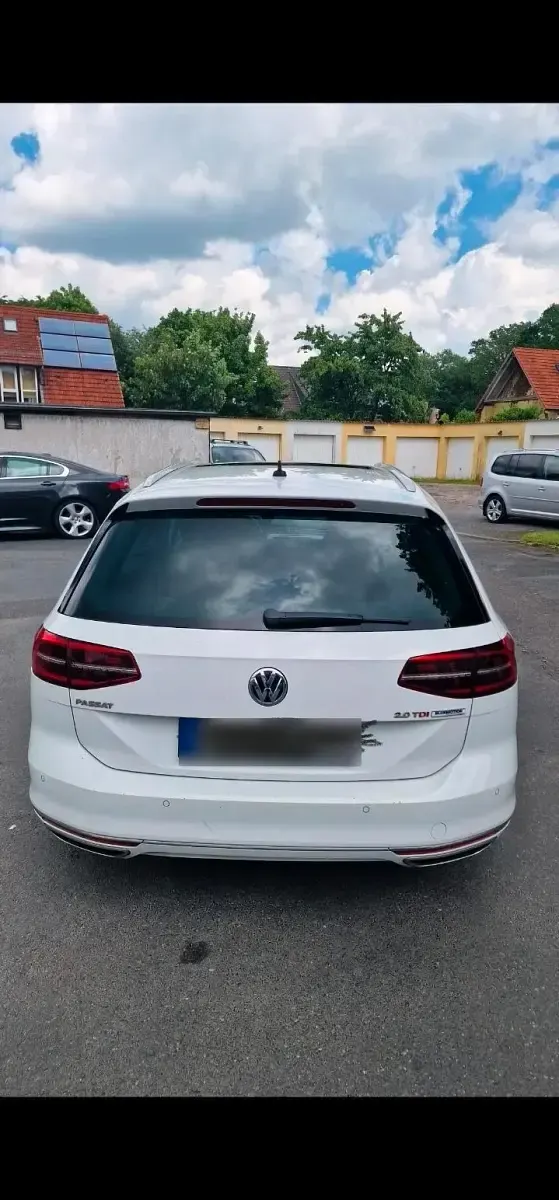 Gebraucht VW Passat Highline 190 PS (139 kW) 2017 Weiß Kombi