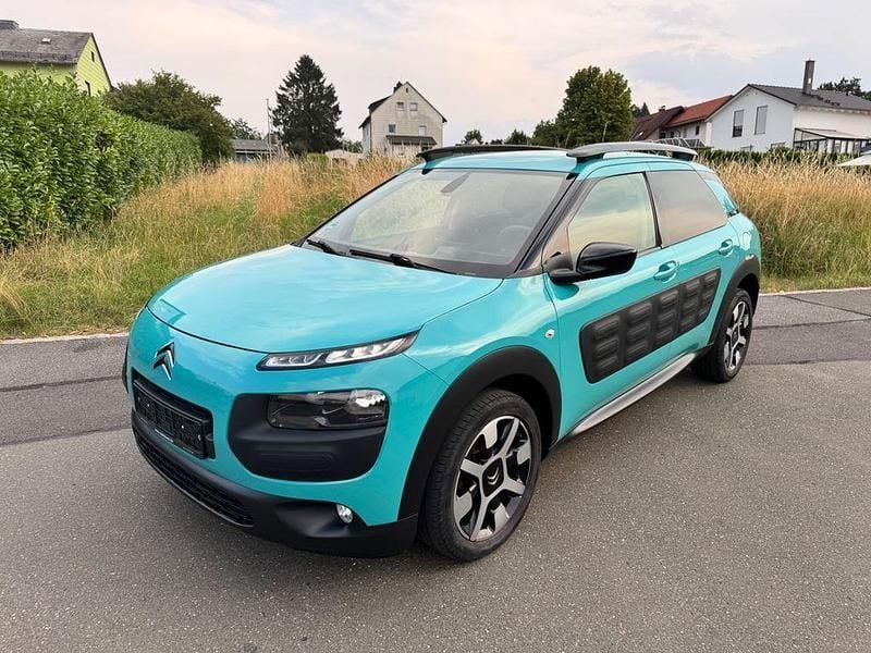Blau Gebraucht 2015 Citroën C4 Shine Limousine | 5.800 € (Guter Preis) - Bild 1/4