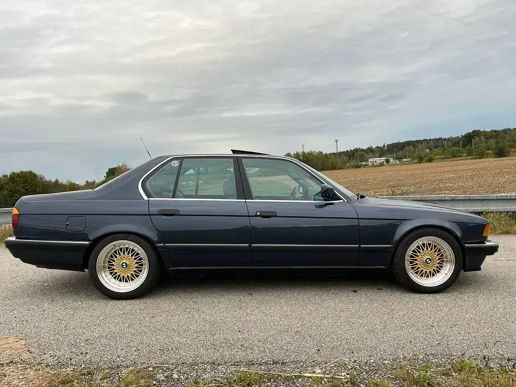Gebraucht BMW 735 Performance 211 PS (155 kW) 1987 Blau Limousine