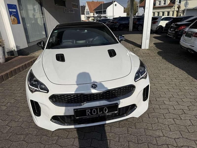 Gebraucht Kia Stinger GT 370 PS (272 kW) 2019 Weiß Kleinwagen