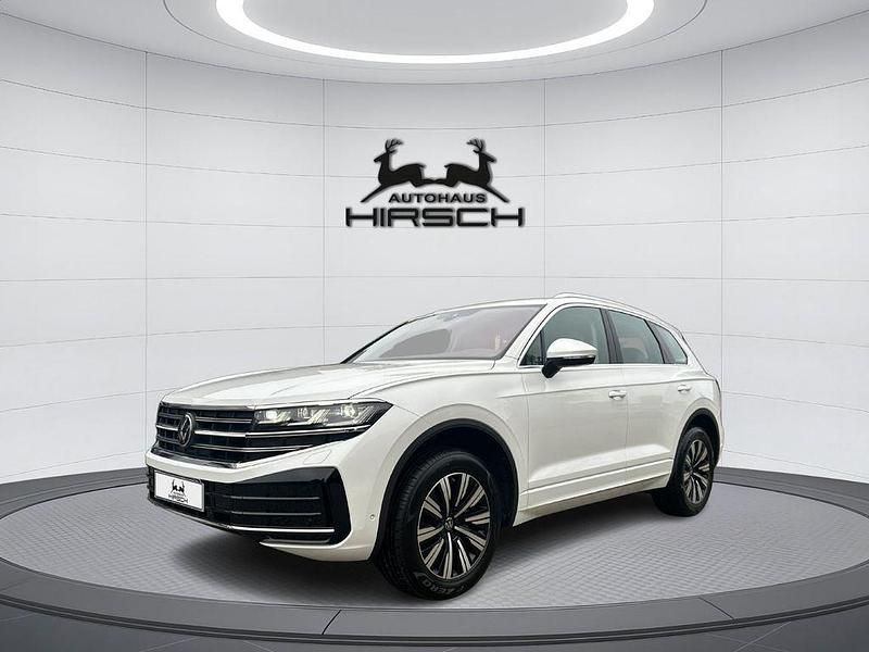 Weiß Gebraucht 2024 VW Touareg Elegance SUV | 59.990 € (Guter Preis) - Bild 1/4