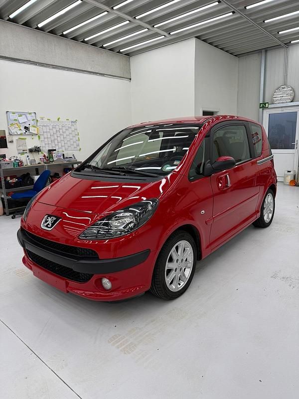 Rot Gebraucht 2005 Peugeot 1007 Kleinwagen | 4.700 € (Teuer) - Bild 1/4