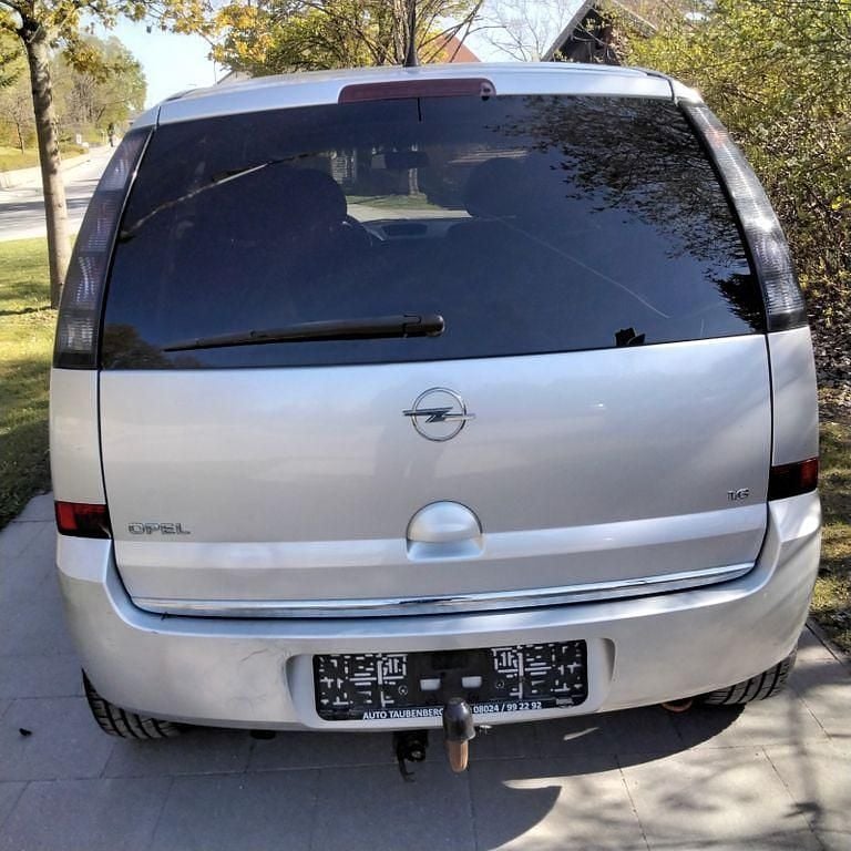 Second-hand Opel Meriva 105 CP (77 kW) 2007 Argintiu Monovolum