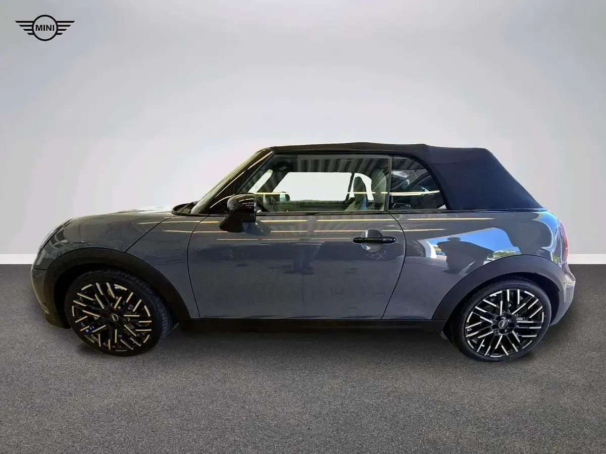 Gebraucht Mini Cooper S Cabriolet Favoured 204 PS (150 kW) 2025 Grau Cabrio