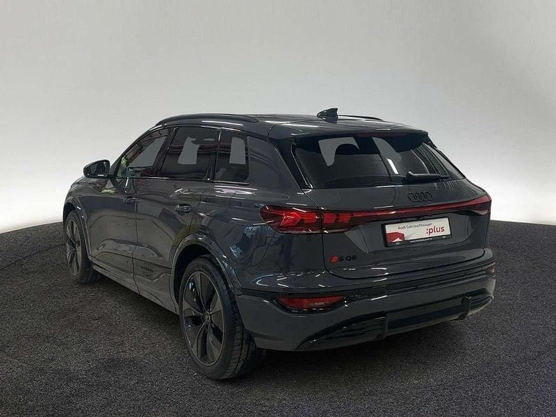 Gebraucht Audi SQ6 e-tron Edition .1 359 kW (489 PS) 2025 G5 magnetgrau SUV