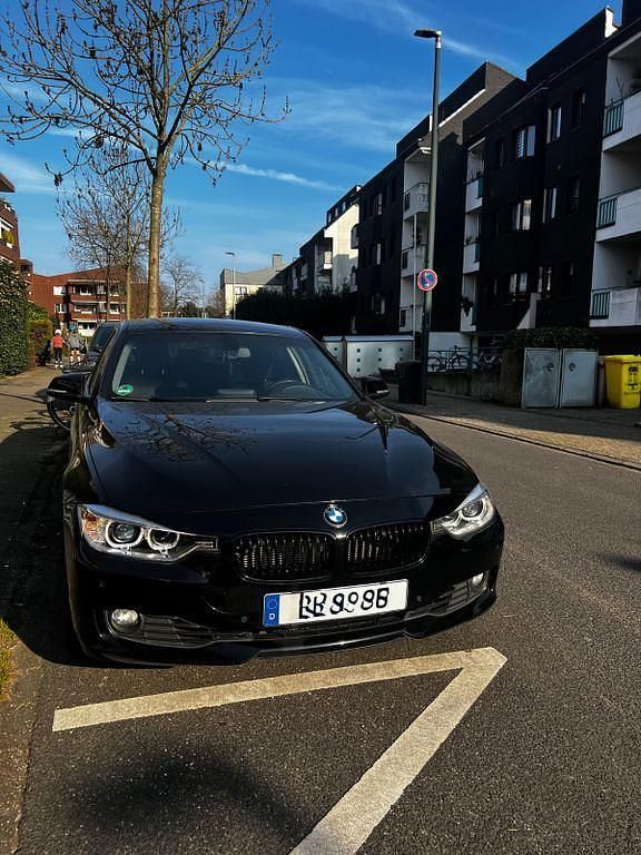 Schwarz Gebraucht 2014 BMW 325 Shadowline Limousine | 11.850 € (Superpreis) - Bild 1/4