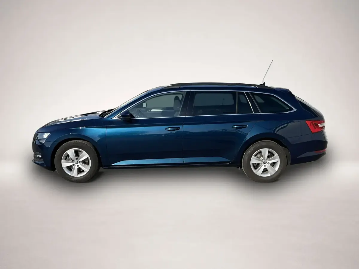 Gebraucht Skoda Superb Ambition 150 PS (110 kW) 2022 Kombi