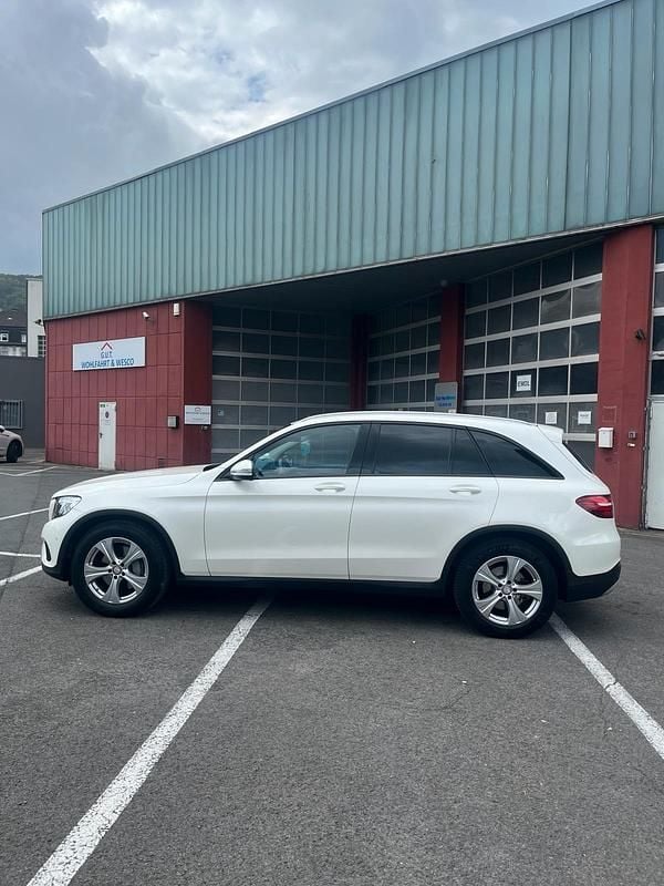 Gebraucht Mercedes GLC220 170 PS (125 kW) 2016 Weiß SUV