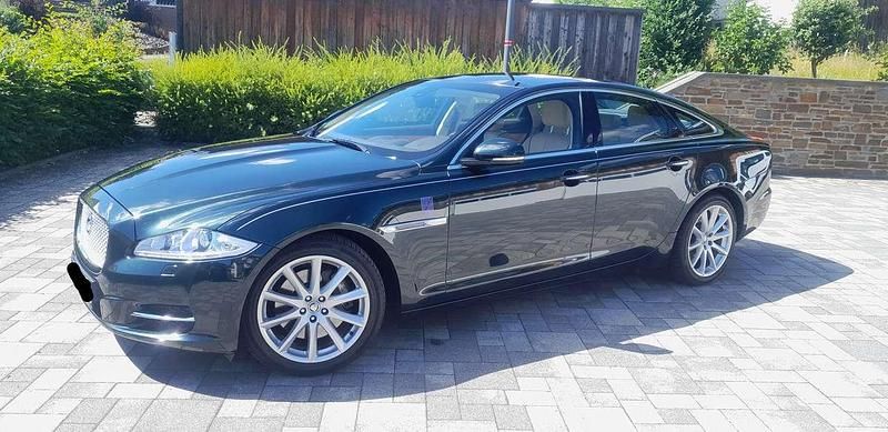 Gebraucht Jaguar XJ Portfolio 275 PS (202 kW) 2010 Grün Limousine