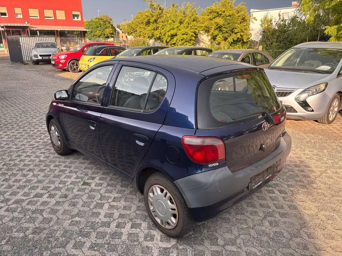 Gebraucht Toyota Yaris Terra 68 PS (50 kW) 2001 Blau Kleinwagen