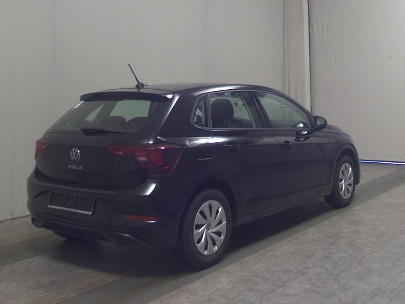 Gebraucht VW Polo Life 80 PS (58 kW) 2023 Deep black perleffekt Kleinwagen