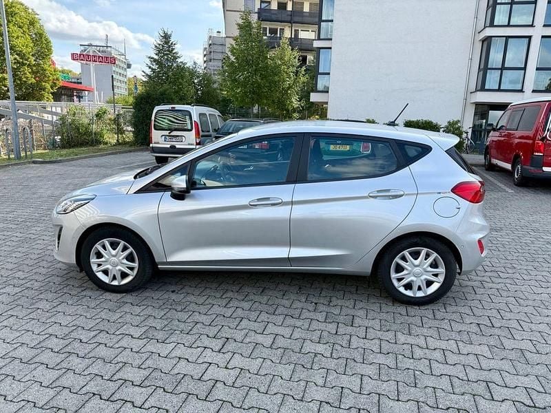 Silber Gebraucht 2019 Ford Fiesta Cool & Connect Kleinwagen | 4.999 € (Guter Preis) - Bild 1/4