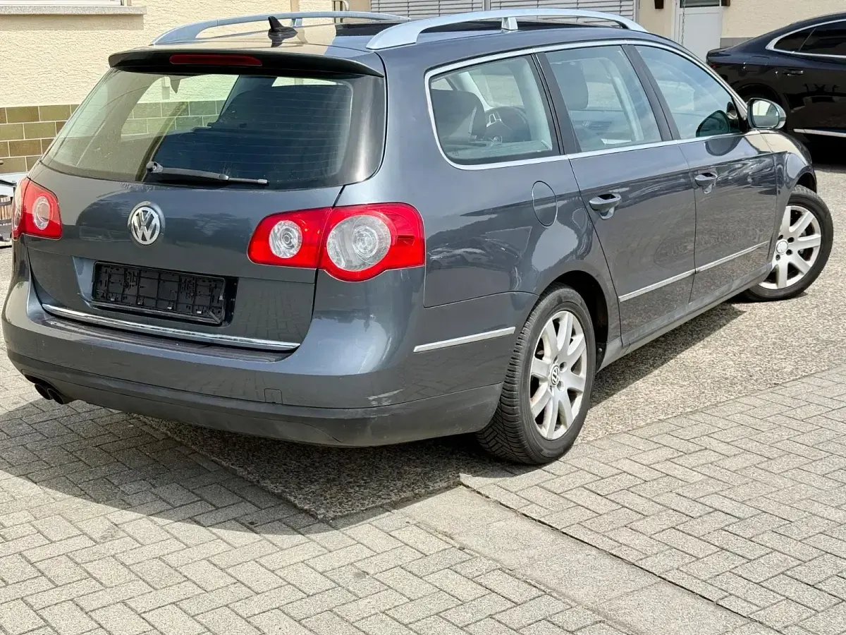 Gebraucht VW Passat 140 PS (102 kW) 2010 Grau Kombi