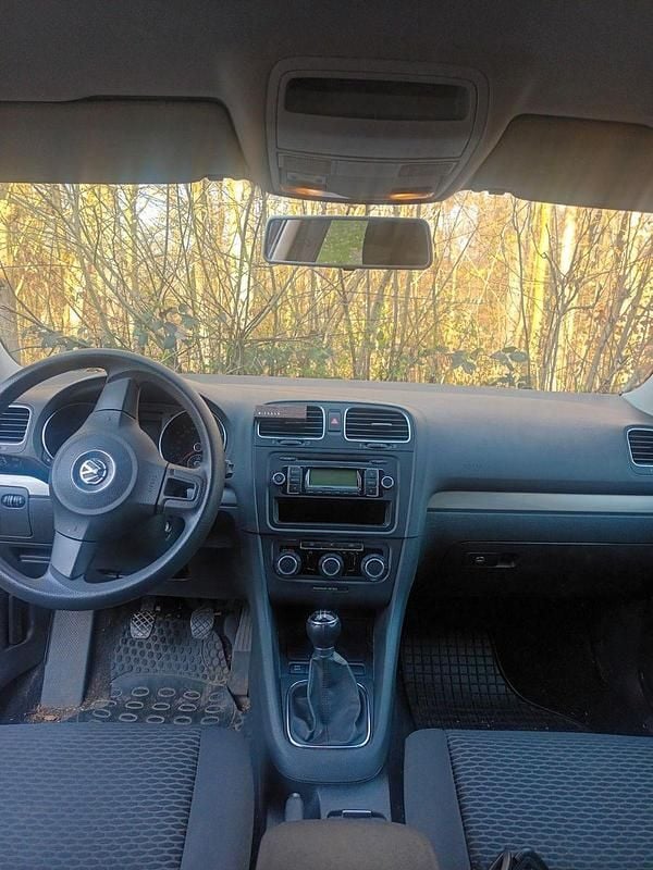 Gebraucht VW Golf VI Team 80 PS (58 kW) 2010 Schwarz Kleinwagen