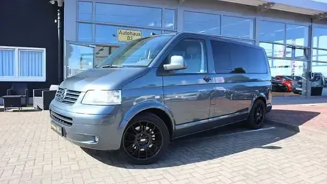 Usata VW Multivan Beach 174 CV (127 kW) 2006 Grigio Monovolume