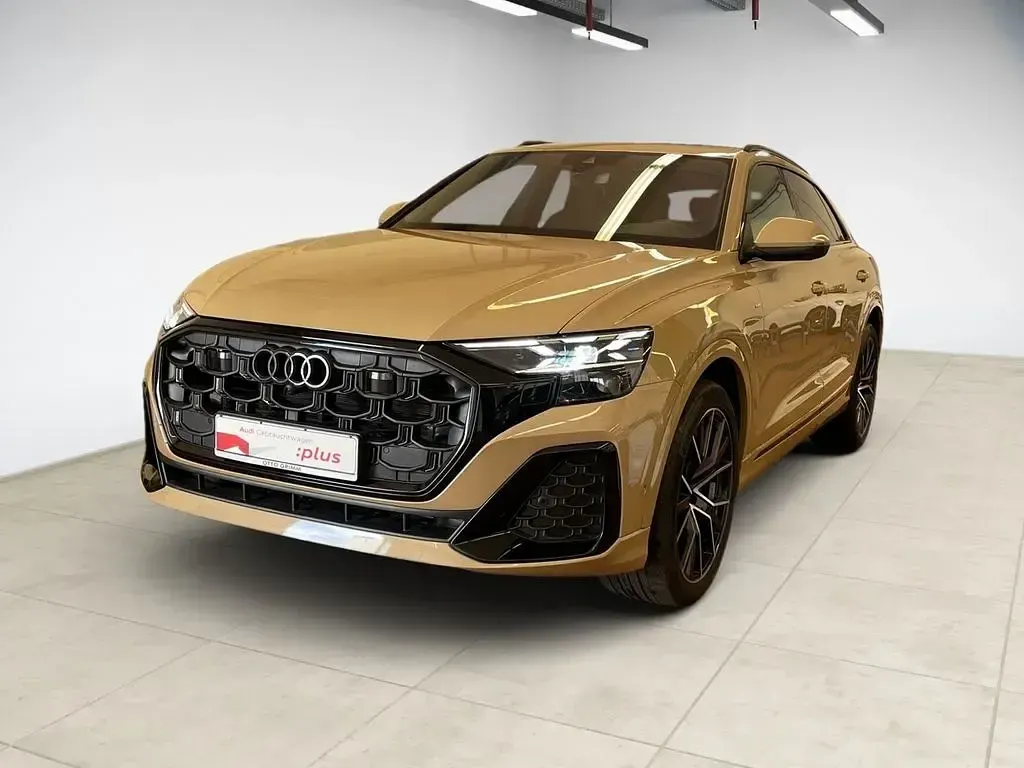 Gebraucht Audi Q8 Ambiente 286 PS (210 kW) 2025 Sakhirgold metallic SUV