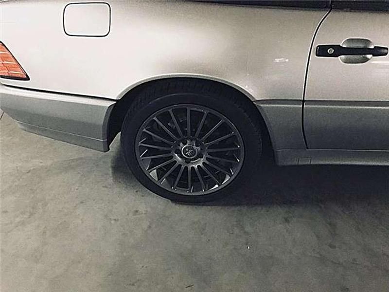 Gebraucht Mercedes SL320 231 PS (169 kW) 1994 Silber Cabrio