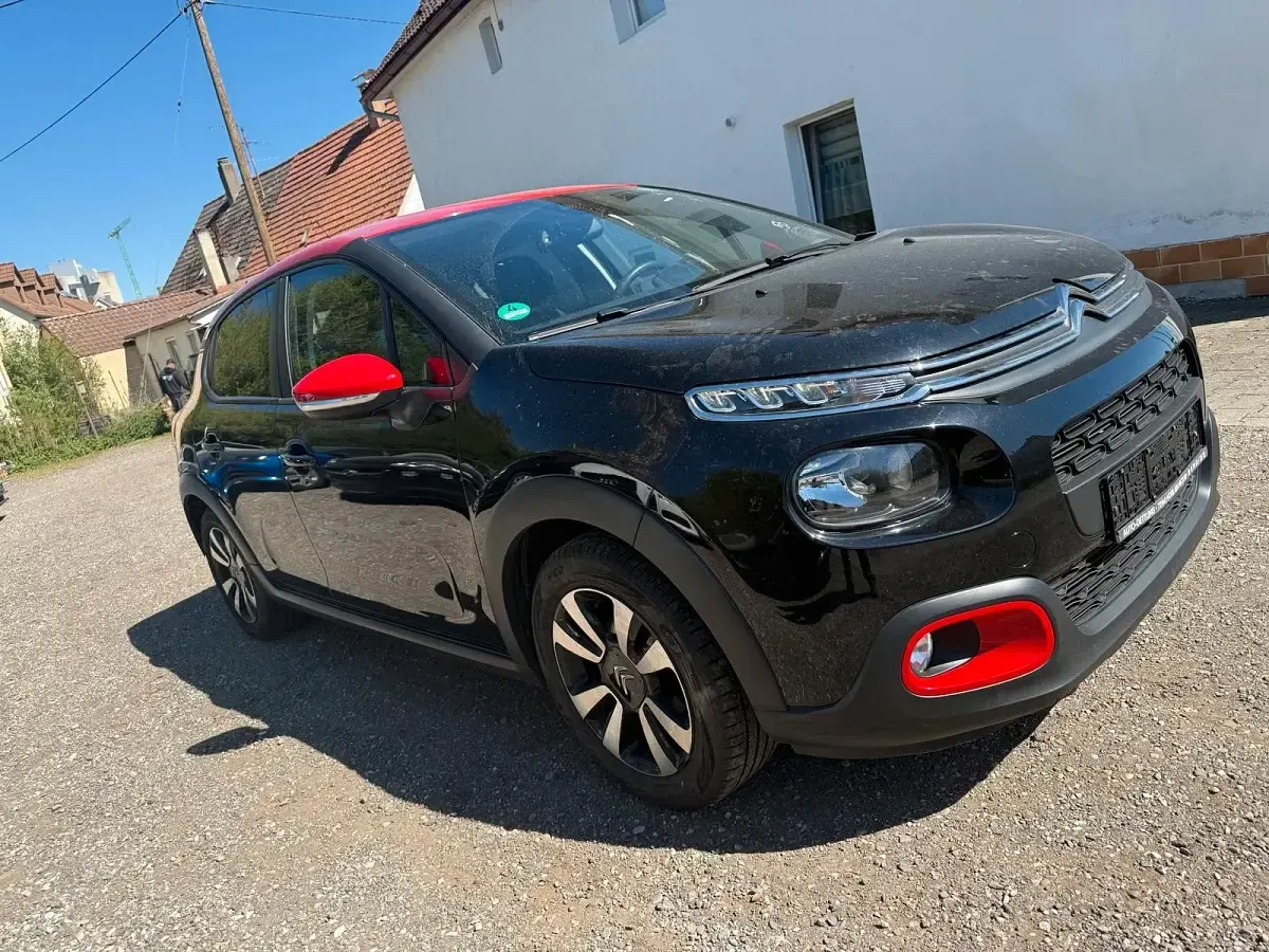 Gebraucht Citroën C3 Live 82 PS (60 kW) 2018 Schwarz Kleinwagen