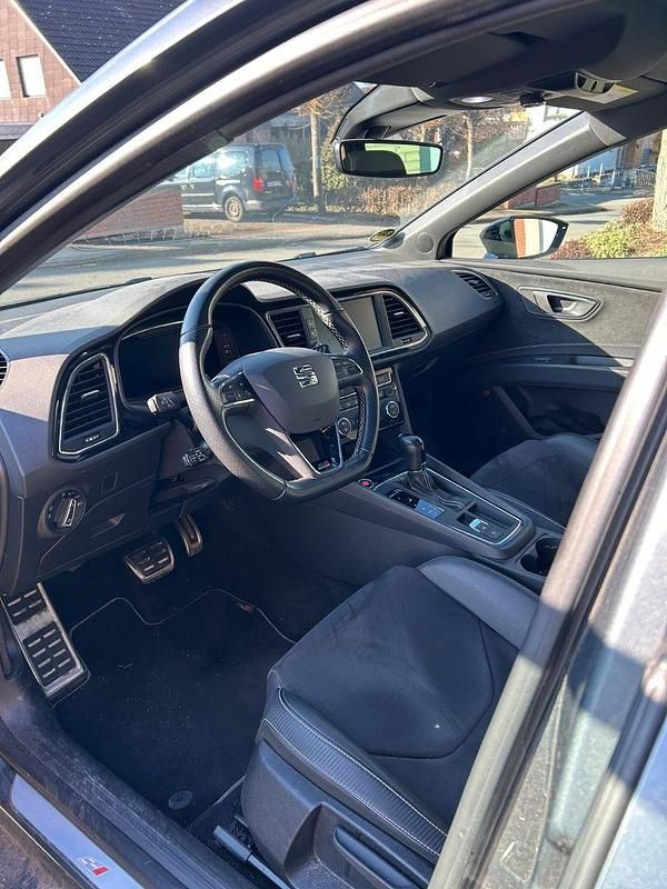 Gebraucht Seat Leon ST 4Drive 300 PS (220 kW) 2018 Grau Kombi